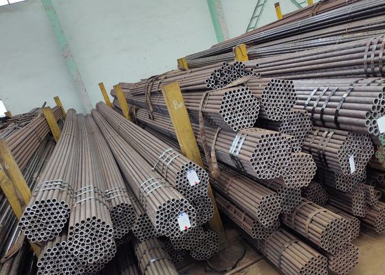 Tubes sans soudure spéciales de chaudière personnalisées à haute résistance à la corrosion par oxydation