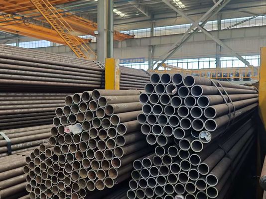 Tubes en acier de qualité supérieure de 12Cr1MoV pour chaudières de centrales électriques efficaces