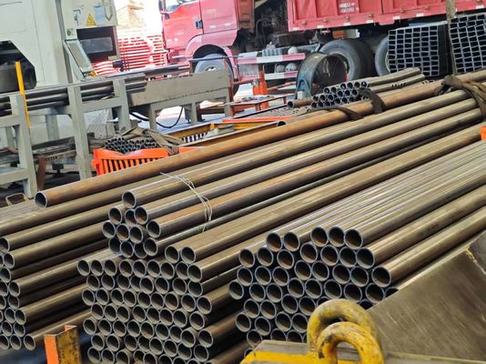 Tubes en acier à chaudière de haute performance conformes à la norme ASME pour les applications industrielles