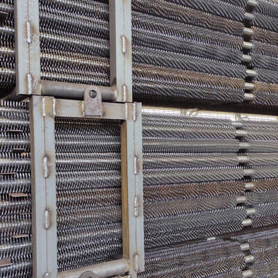 Tube à ailettes en spirale pour chaudière en acier au carbone de haute qualité avec dissipation thermique efficace et spécifications personnalisées