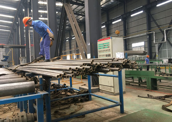 Tubes sans couture ASTM A335 ASME SA335 P22 d'acier allié de chaudière de centrale