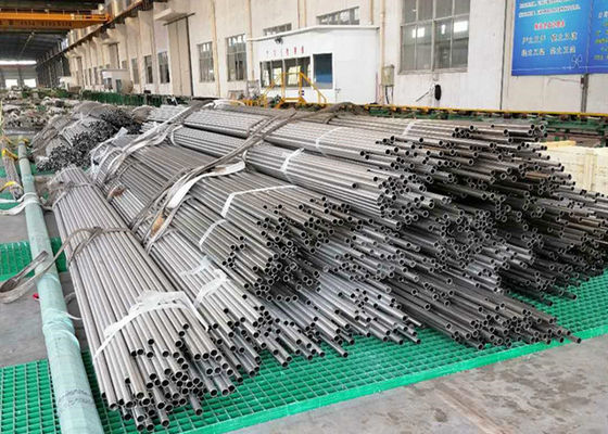 L'acier inoxydable d'ASTM A270 TP304 304L a soudé le tuyau pour la chaudière de puissance à haute pression