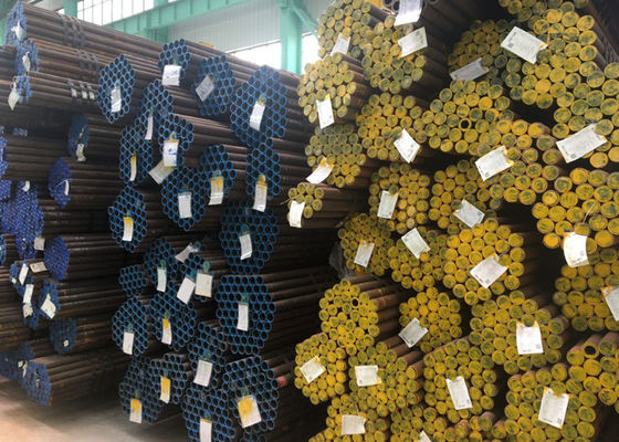 Tuyauterie soudée ASTM A789 UNS S31803 2205 1,4462 d'acier inoxydable des revêtements solides solubles