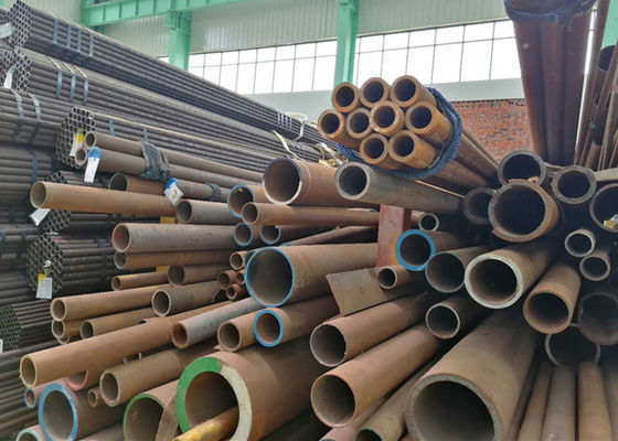 Tubes de chaudière sans couture d'acier au carbone d'ASTM A192 pour la surface huilée par haute pression