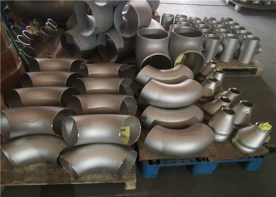 Le bout de 90 degrés de GV DIN2605 a soudé le formage à froid de coude de montage de tuyau