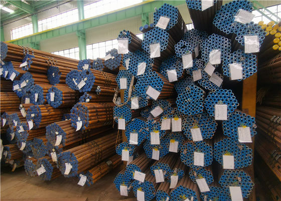 Les tubes de chaudière sans couture d'ASME SA213 API Stainless Steel sèchent le vernis enduit