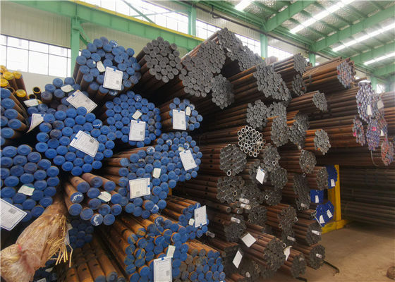 Les tubes de chaudière sans couture d'ASME SA213 API Stainless Steel sèchent le vernis enduit