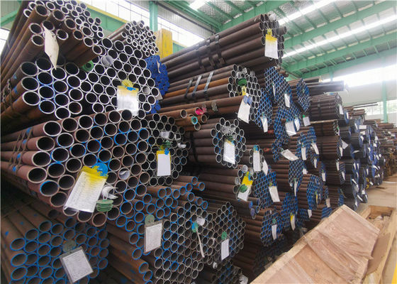 Les tubes de chaudière sans couture d'ASME SA213 API Stainless Steel sèchent le vernis enduit