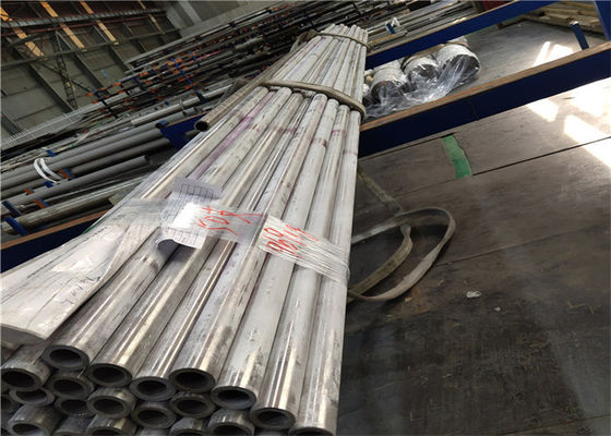 tuyau d'acier sans couture de carbone de la chaudière 10CrMo910 avec du chrome accru de molybdène