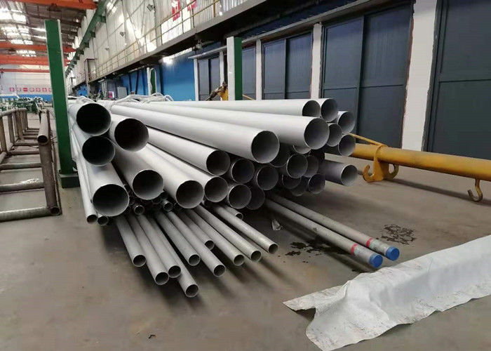 Tube sans couture d'acier allié de SA213 T11 pour la chaudière et l'échangeur de chaleur, longueur de 6M
